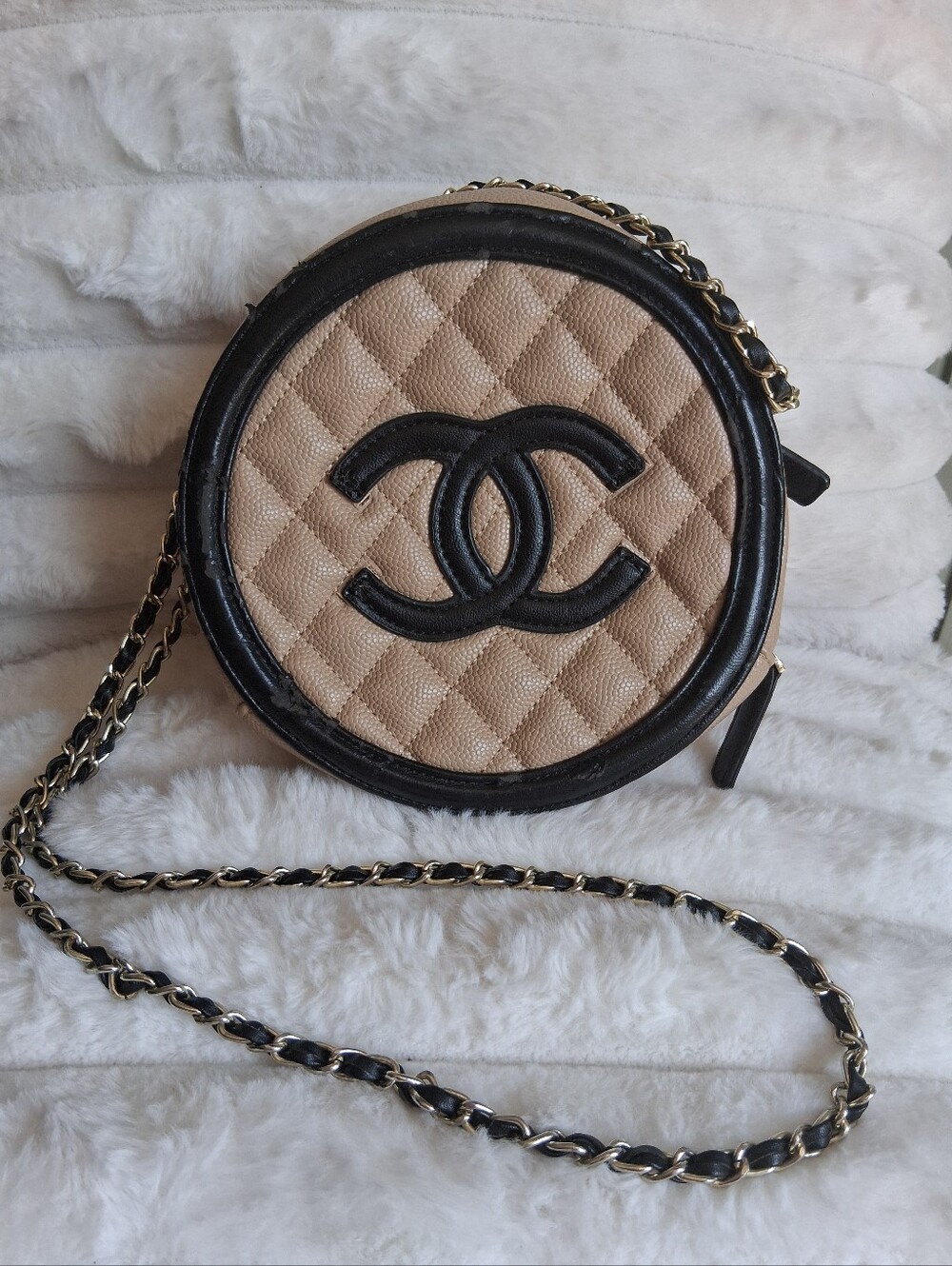 🟤Woman’s Vintages CC Tan Quilted Round Bag *Firm Priced*